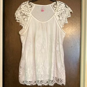 No Boundaries Lacey short sleeve blouse Size XXL (19)
